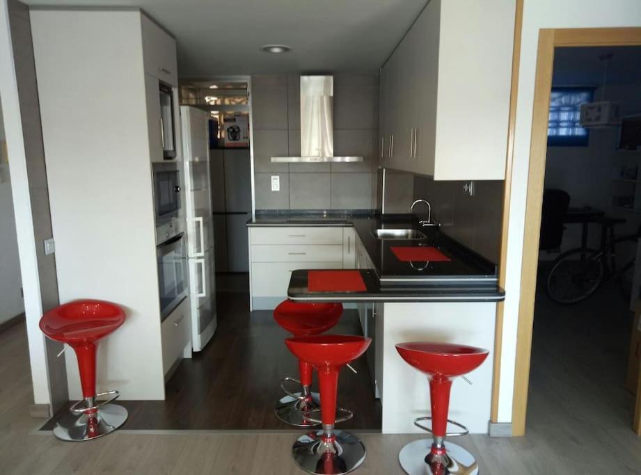 70 Sqm Apartment With Seaview In Arenales Del Sol. Exteriér fotografie